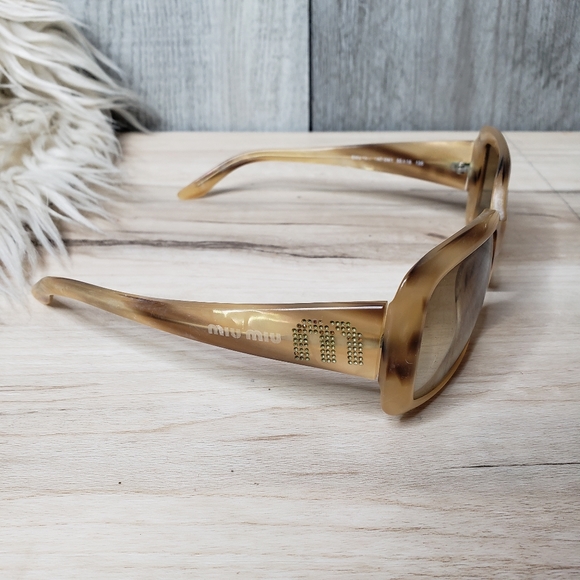 MIU MIU - Sunglasses - Picture 6 of 15